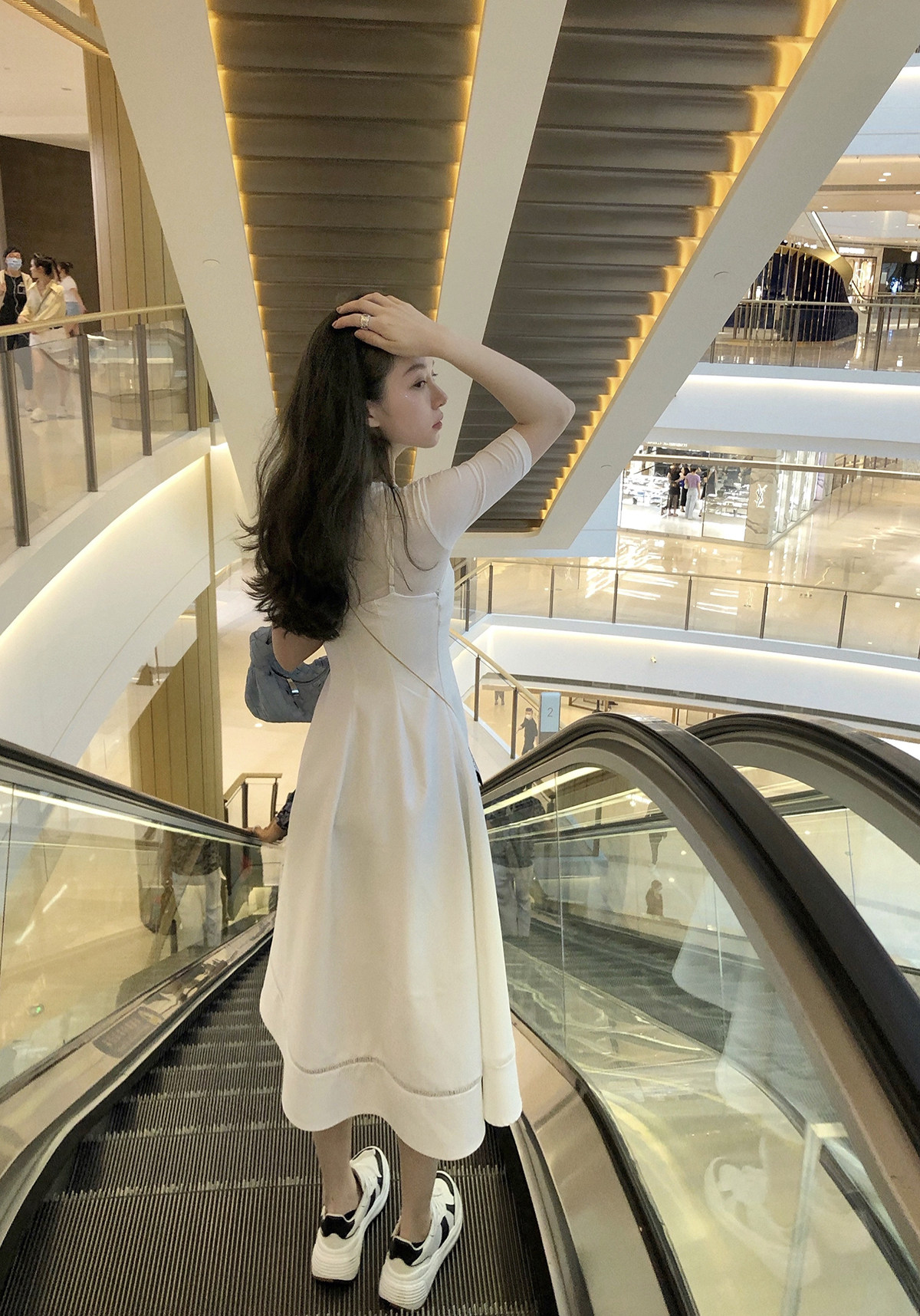 The Handled Clacatch Light Extravagant Harness for a long version of high waist design Sensation Temperament Van