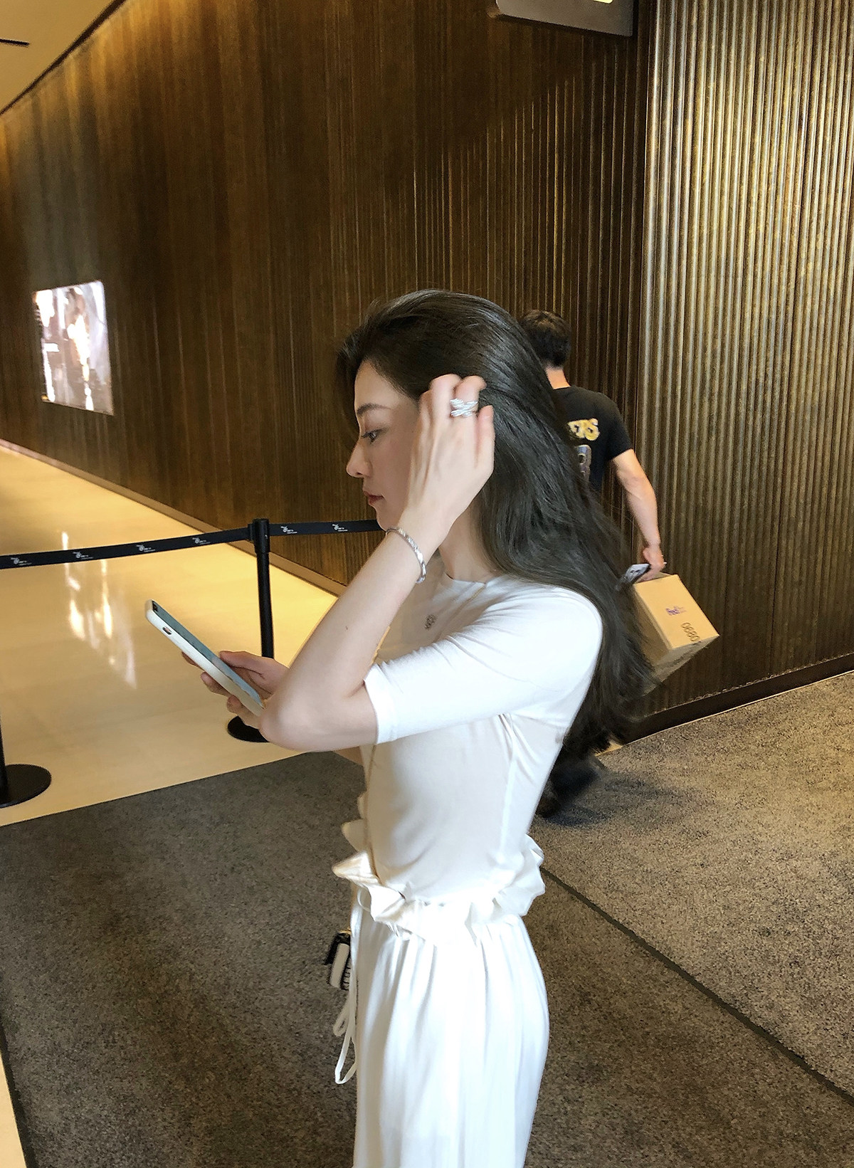 THE HANDLE and comfortable solid color short-sleeved T-shirt women's summer new Korean version of the t-shirt thin slim-fit top