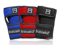 阳光保龄 新款进口宾士域保龄用品 Brunswlck透气右手短护腕