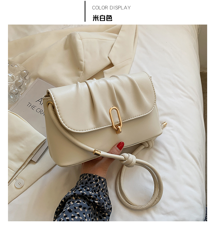 Fashion Metal Botton Solid Color Shoulder Bag display picture 13