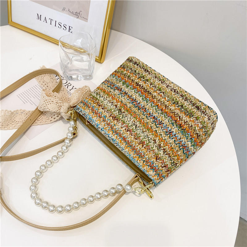 Fashion Pearl Chain Armpit Straw Woven Bag display picture 1