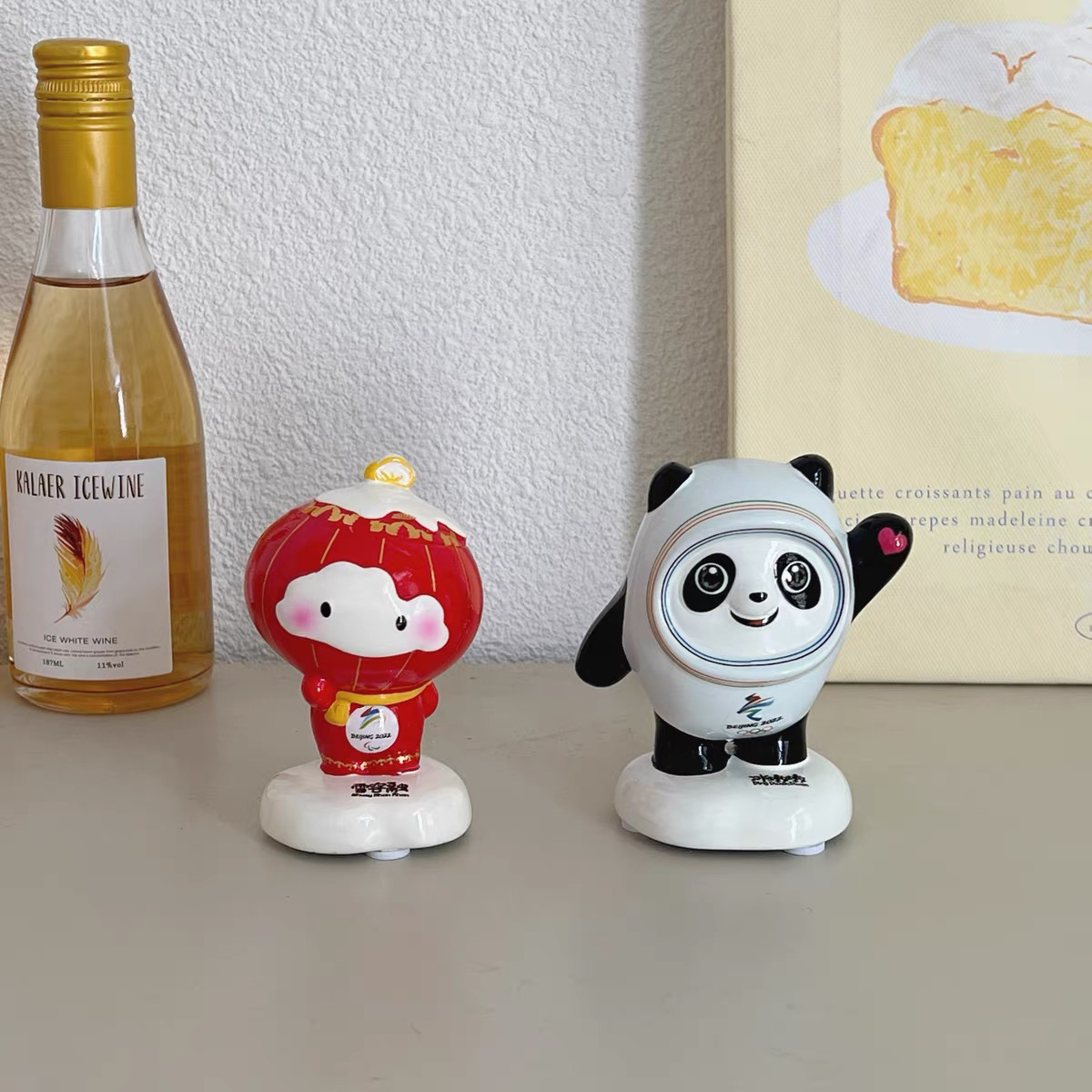 スポット Bingdundundun Xue Rongrong 陶器の装飾品 お土産 手作り模型 人形 人形 新品 未開封