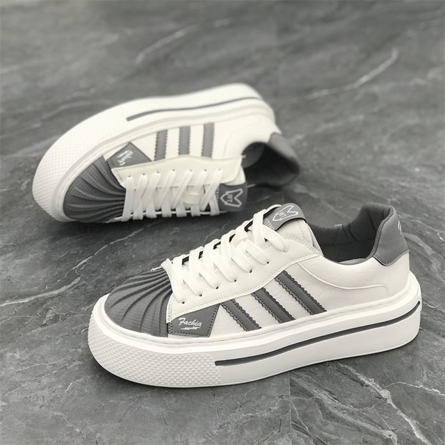 ເກີບຜູ້ຊາຍ 2024 Summer ໃຫມ່ Trendy ຍີ່ຫໍ້ສາມ-Stripe Thick-soled Platform ເກີບສີຂາວບາດເຈັບແລະ Internet Celebrity Shell Toe Forrest Gump Shoes