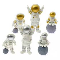 Astronaut Cake Decoration Paparazzi 3 Children Birthday Dessert Table Arrangement Pendulum baked goods Space suit