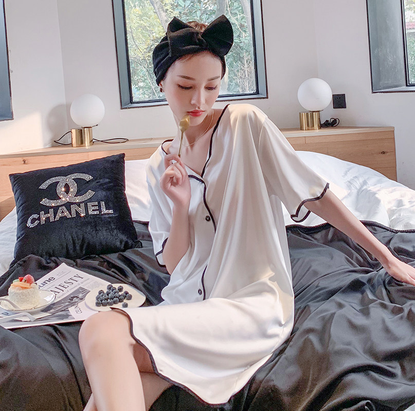 Japan's 2022 new sleepy dress female summer ice silk skirt sexy high - sensitive shirt real silk sleeping skirt