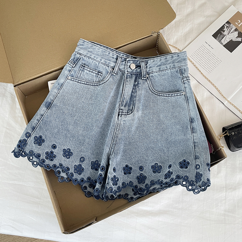 Real Shot of Ultra-American Style Hollow-Out Embroidered Denim Shorts for Women, Summer High-Waisted Straight A-Line Wide-Leg Slimming Versatile Pants