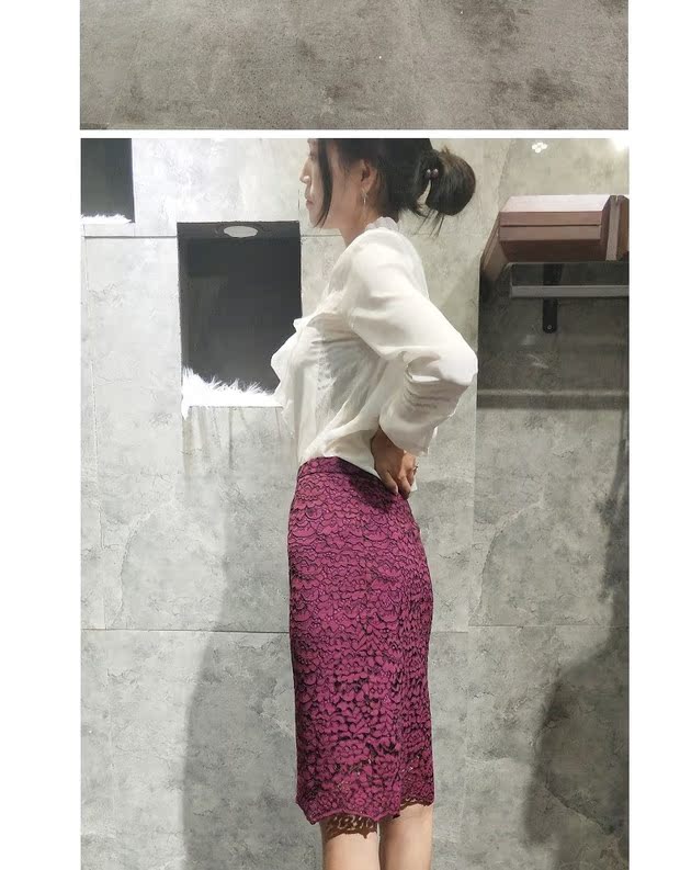 Ga Âu 2018 thu mới Hàng châu Âu thời trang móc rỗng hoa cao eo túi đeo hông váy ren - Cộng với kích thước quần áo áo sơ mi nữ cao cấp