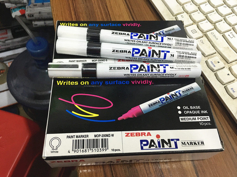 Imported Japanese Zebra Paint Pen White Paint Pen mop200m Metal Signature Pen Lacquer Pen