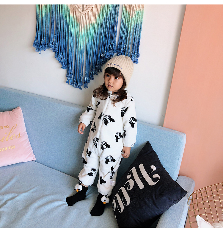 乐 女 Quần áo mùa đông trẻ em dày flannel dịch vụ tại nhà mùa đông nam romper bé bộ body bé gái đáng yêu