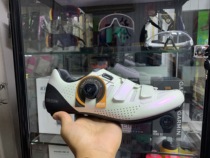 Santic 2024 Cycling Lock Shoes Carbon Fiber Bottom Road Bike Cycling Lock Shoes Racing Shoes Extreme Daytime