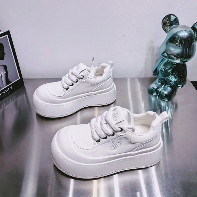 Genuine Leather Ugly-Cute Doll Head White Sneakers for Women, 2026 Spring New Model, Solid Color, Lightweight, Thick-Soled, Height-Increasing Sports Casual Shoes