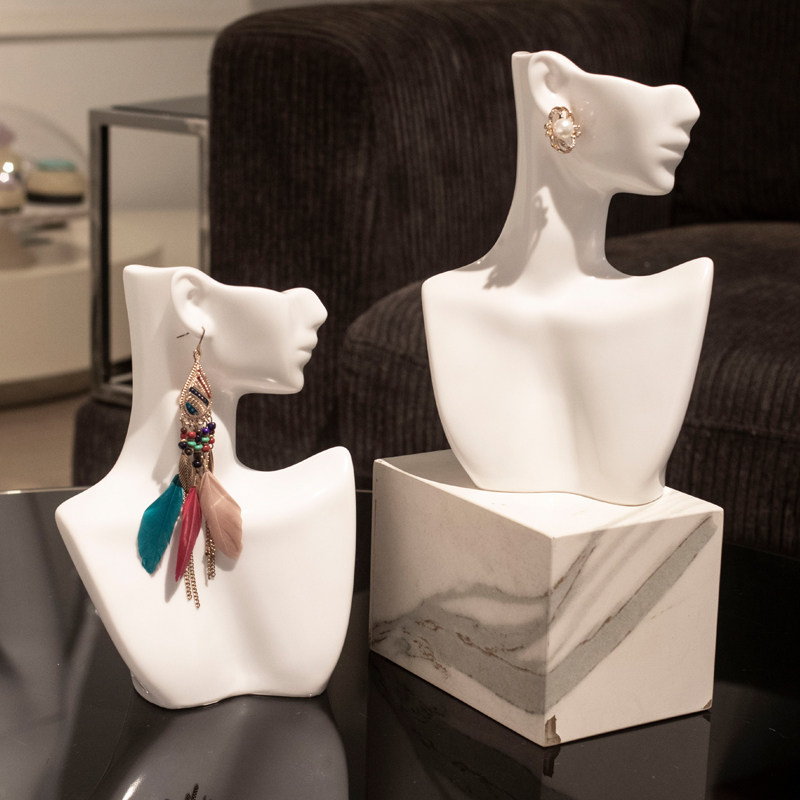 Gia model props jewelry store earrings necklace jewelry display headroom window display half portrait earrings