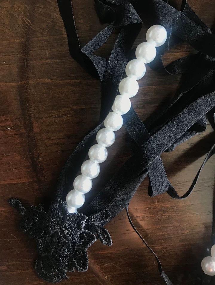 В наличии американская линия Avenue Sexy Beaded crotch, украшенная цепочкой вышитая кружевная нижнее белье комплект