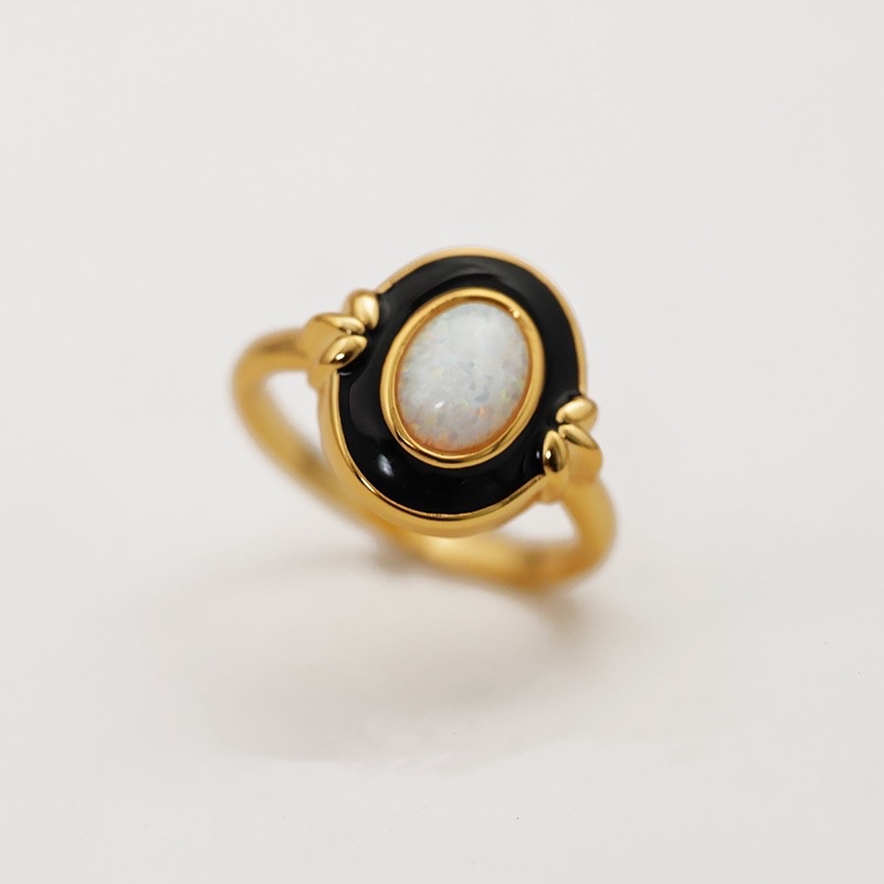 Fedoma Oval Opal Vintage Gold-Plated Ring, Blogger's Same Style, Inlaid with Vintage Semi-Precious Stones Fedoma Oval Opal Vintage Gold-Plated Ring, Blogger's Same Style, Inlaid with Vintage Semi-Precious Stones