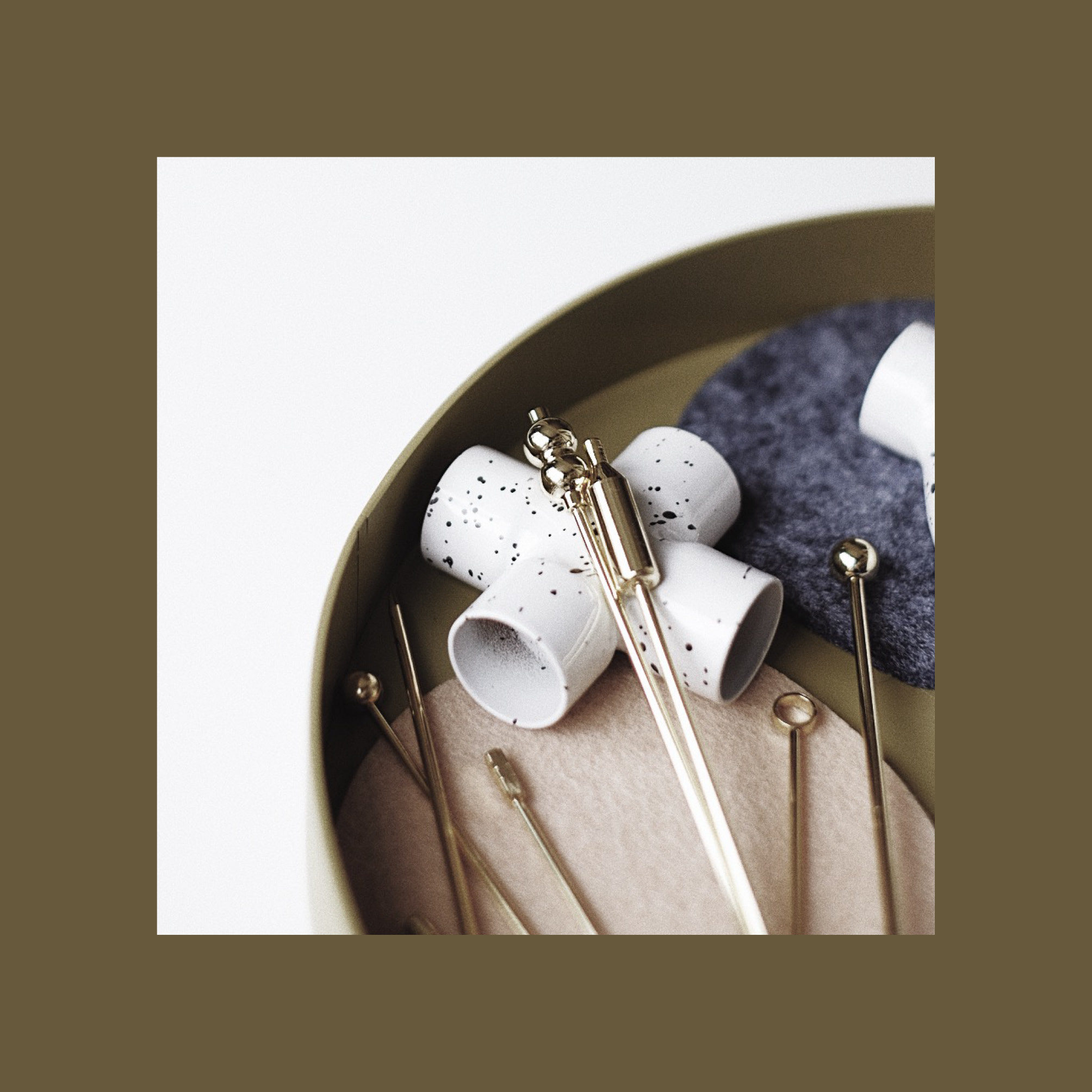 JFdesign ORCHID Minimal Gold Fruit Fork ins Nordic Creative Stainless Steel Cocktail Dessert Fork