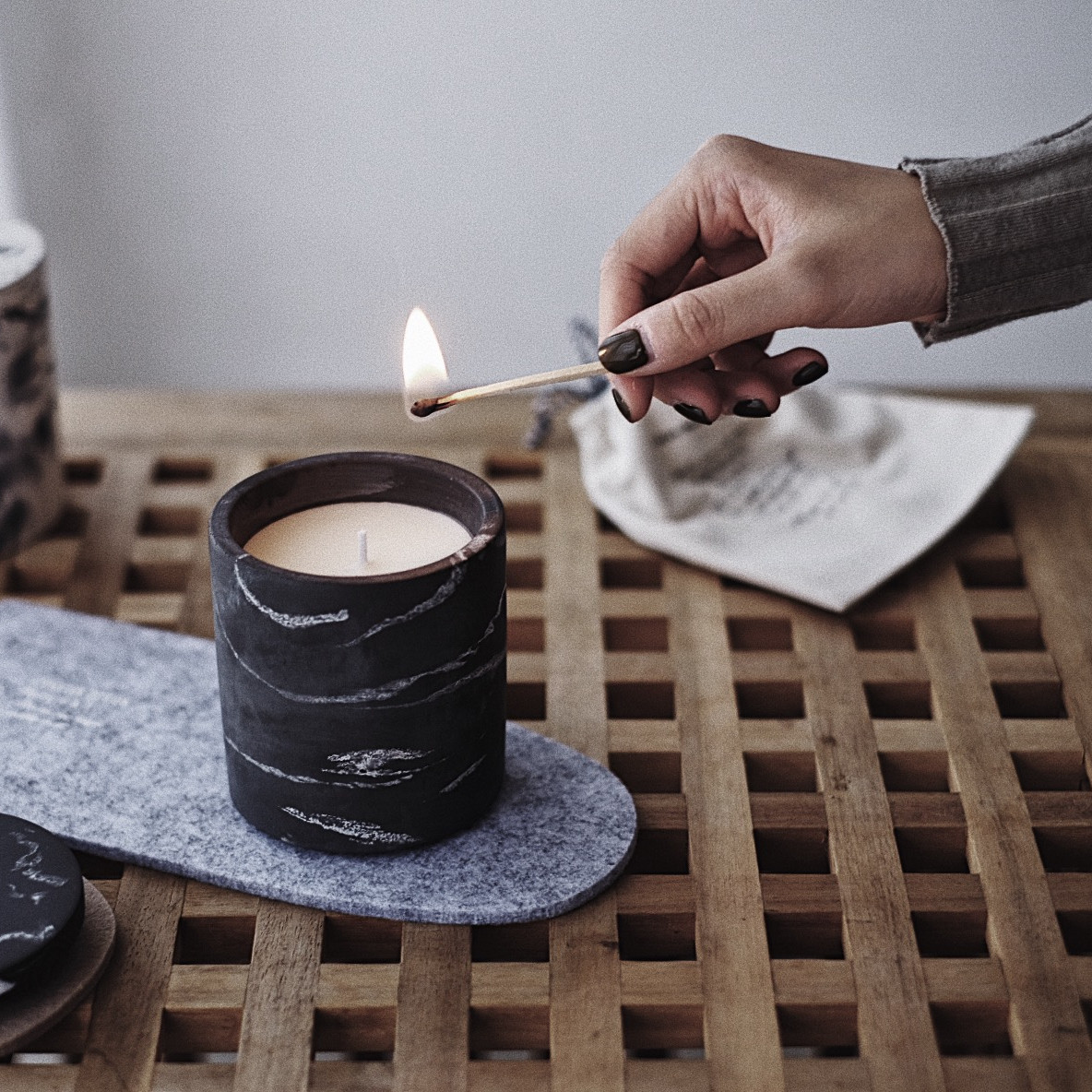 JFdesign MOIRE original minimalist cement aromatherapy candle ins niche neutral essential oil soy wax smokeless