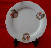 Folk old plate in the 1980s Haicheng ceramic dish home dish candy dish nostalgia collection movie and television props
