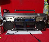 The large recorder in the 1980s double card recorder nostalgia antique fittings movie prop window display