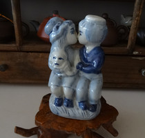 Old porcelain ornaments 80 s kissing Dutch characters porcelain plastic love gifts nostalgic collection movie props