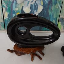 Old vase plugged in 80s purple sand glazed small flower piece of nostalgic collection picture and television prop