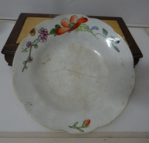 Old plate Cultural Revolution Jingdezhen hand-painted flower folk custom old fruit plate plate with damaged physical photo antique old ornaments