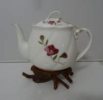 Old teapot pot a special deal with nostalgic collection props furnishings window display physical photos according to the map delivery