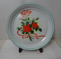 Old enamel plate Cultural Revolution 69 years flower plate old tea plate viewing tray nostalgic collection film props antique ornaments