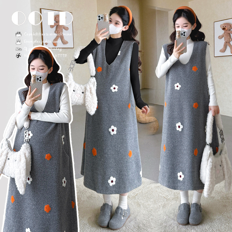 Maternity Winter Dress Set 2025 New French Style Thickened Floral Woolen Vest Dress Autumn and Winter Two-Piece Set Maternity Winter Dress Set 2025 New French Style Thickened Floral Woolen Vest Dress Autumn and Winter Two-Piece Set