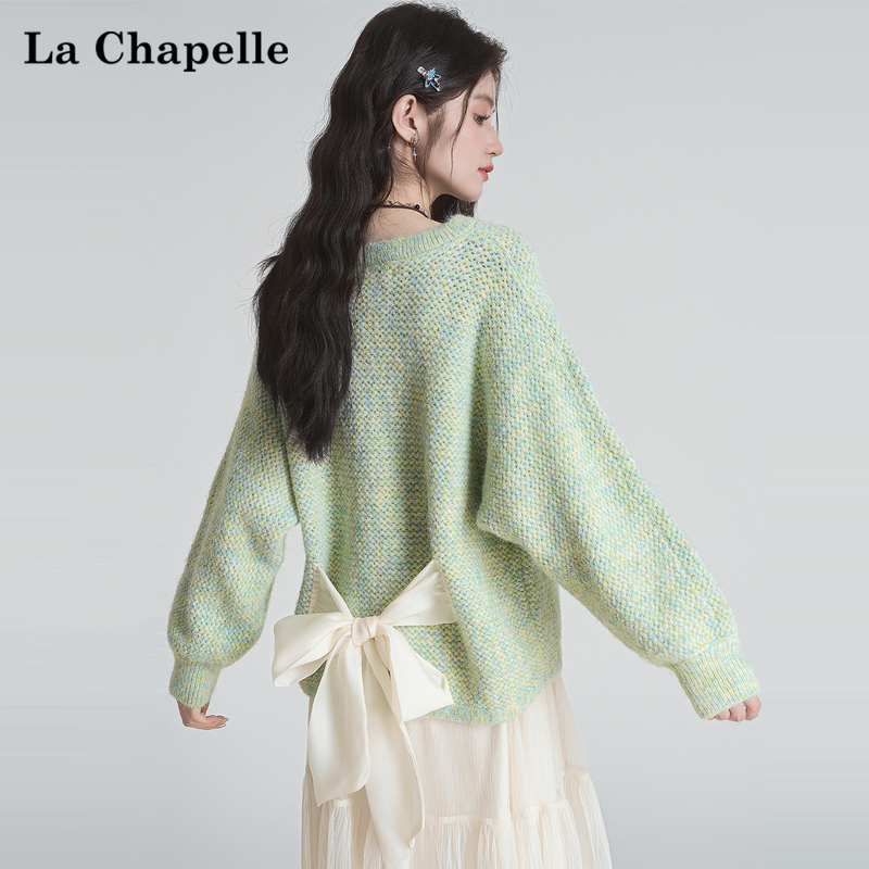 La Chapelle Green Long-Sleeve Knit Sweater for Women with a Bow on the Back, Round Neck, Soft and Cozy Pullover for Autumn
