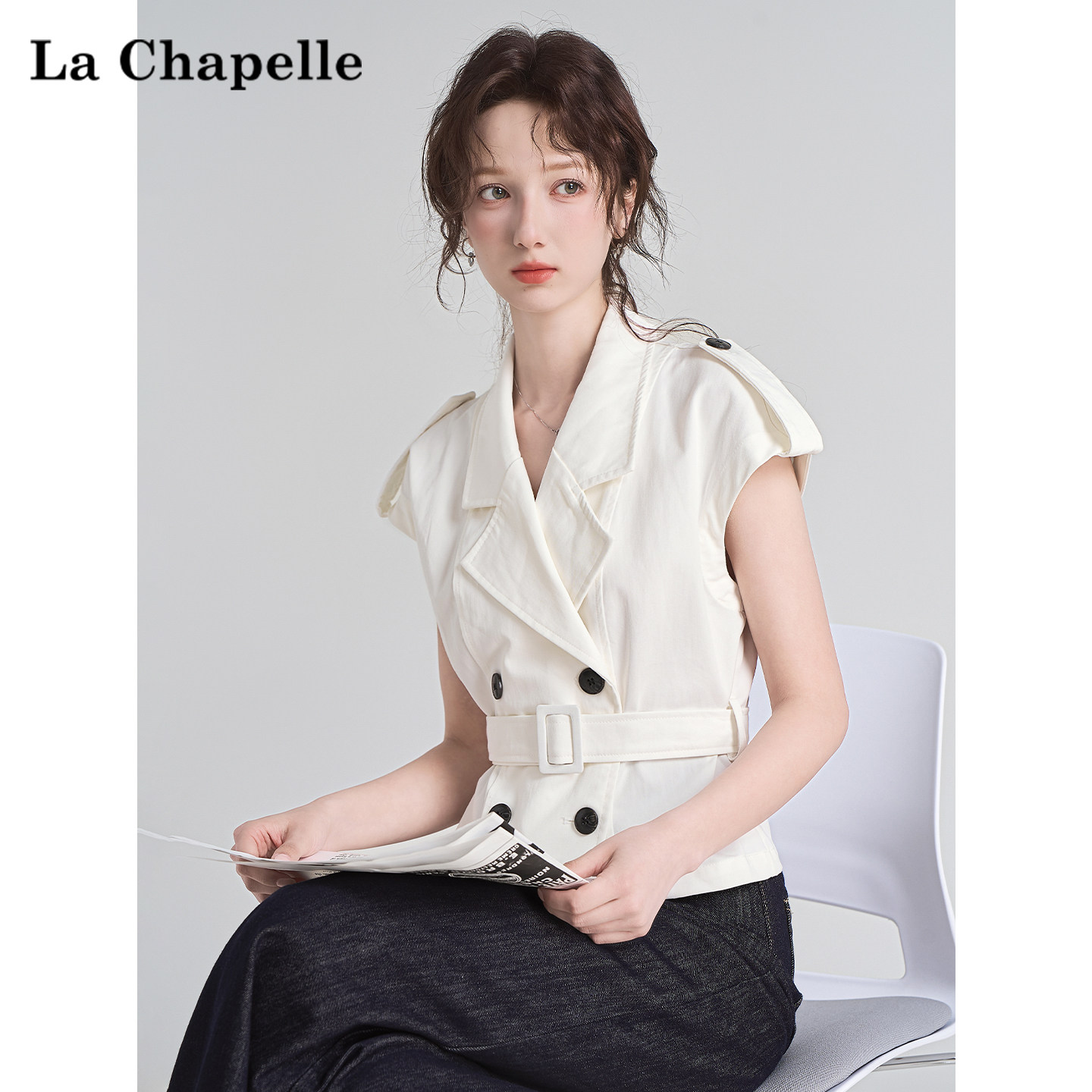 拉夏贝尔韩版时尚V领高级感短袖衬衫女2026夏季新款简约百搭上衣