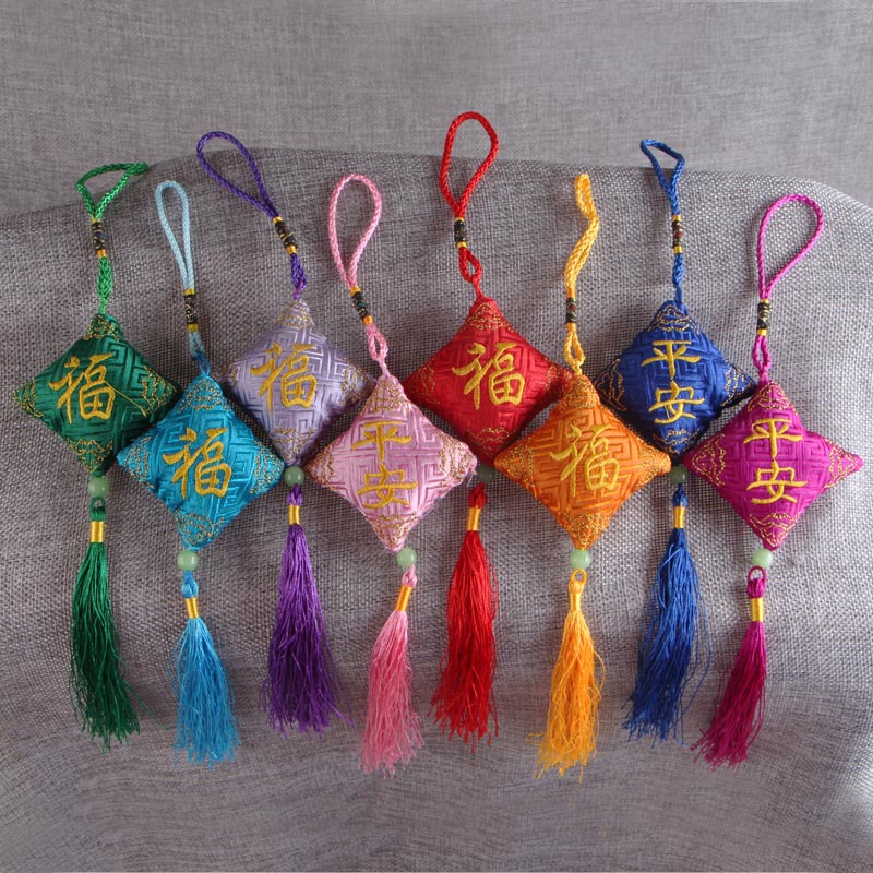 Chinese Carry-on Silk Embroidered Quadrilateral small scenary sacks Creative China Wind Han clothes Hanging Decoration Fragrant Bag Zen key bag pendant