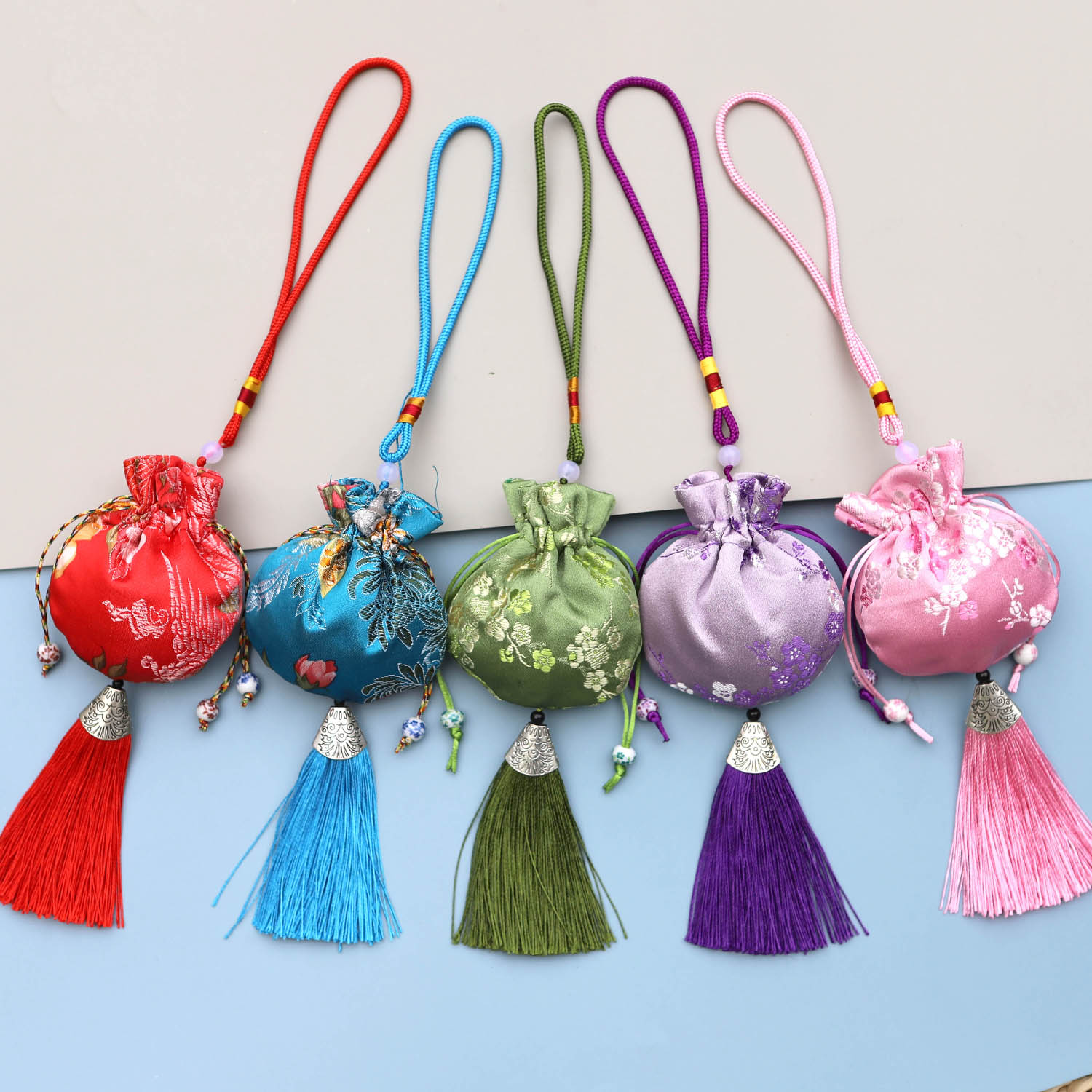 Dragon Boat Festival Lavender Wormwood fragrance mosquito repellent incense bag empty bag Carry-on antique purse incense bag bag car