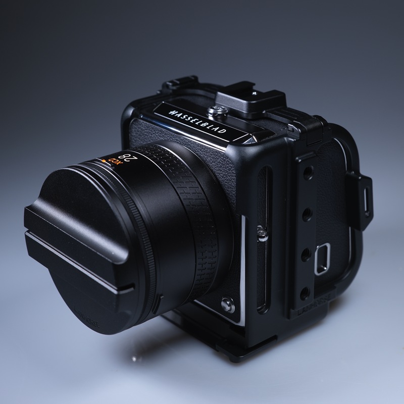 Consult First - Lanhorse Hasselblad 907X Protective Armor, 100C/50C Rabbit Cage, Compatible with Hasselblad Grip Consult First - Lanhorse Hasselblad 907X Protective Armor, 100C/50C Rabbit Cage, Compatible with Hasselblad Grip