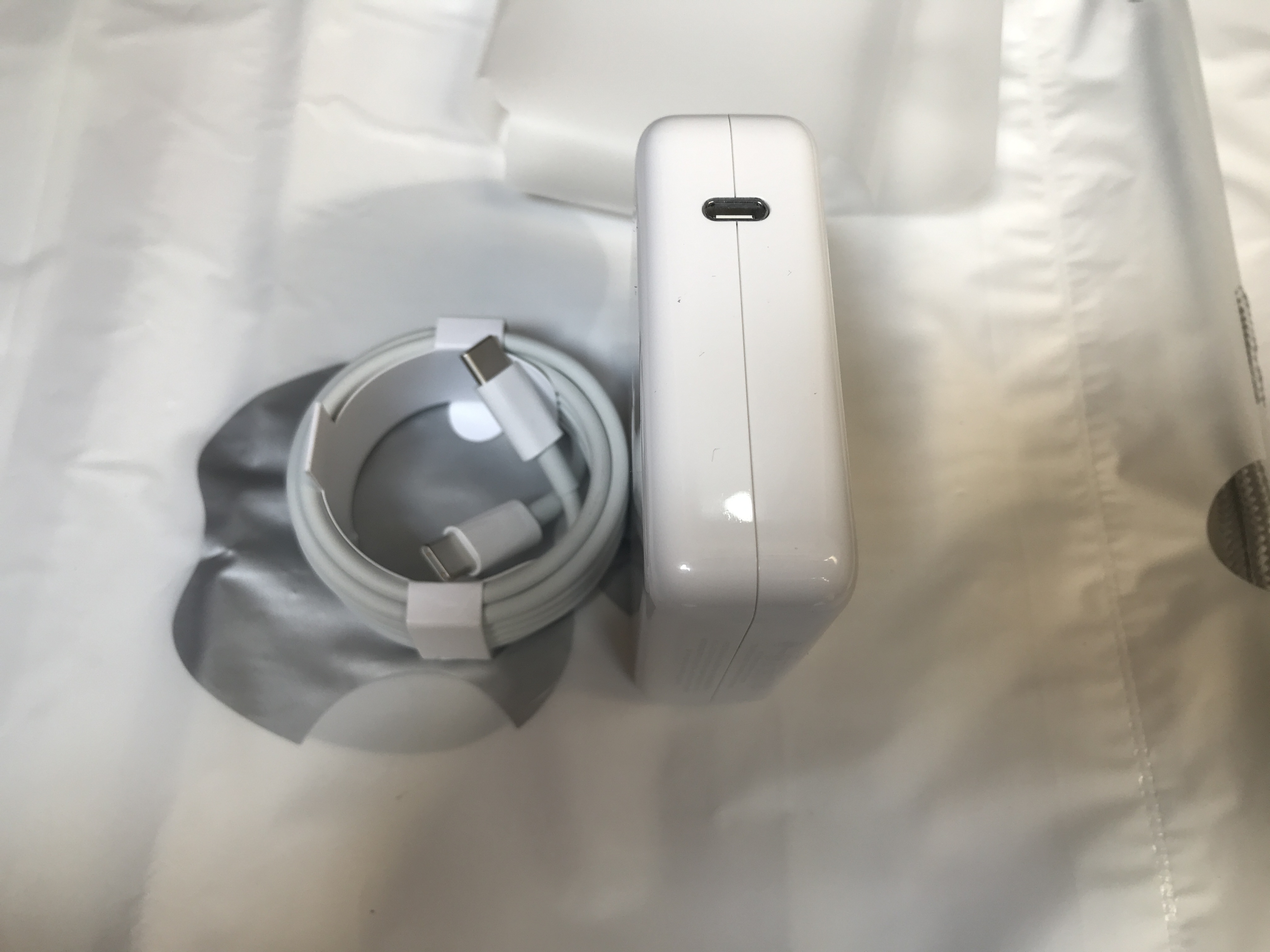 Suitable for Apple MacBook pro 16 inch National Bank typ-c 96w power supply 2019 laptop