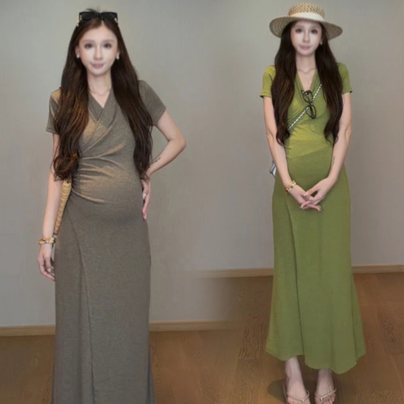 Maternity Wear Summer French-Style V-Neck Short-Sleeve Dress for Women, Slim Fit, Ruched, Slit Long Dress, Trendy