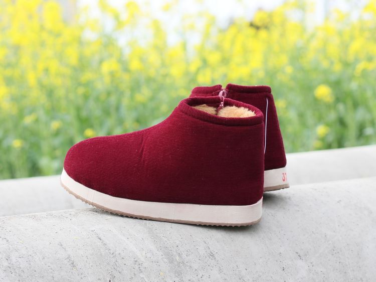 Mùa đông nam và nữ giày cotton đế bằng chống trượt cao giúp tay cộng với nhung ấm giày cũ Giày cotton giày nhà giầy giày cao cổ trắng