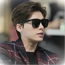 Villain jewelry street shooting sunglasses Yi Feng with polarized sunglasses male star anti-ultraviolet driving colorful