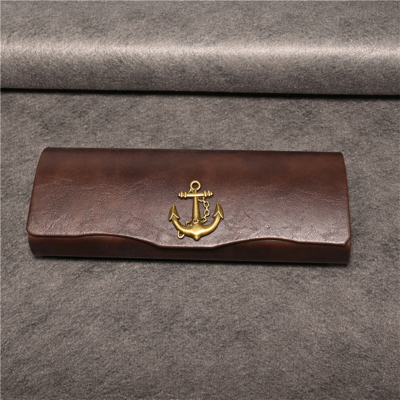 Crazy Horse Leather Brown Glasses Case for Men and Women, High-End Large Capacity Flocked Magnetic Iron Box for Sunglasses and Sunglasses Storage