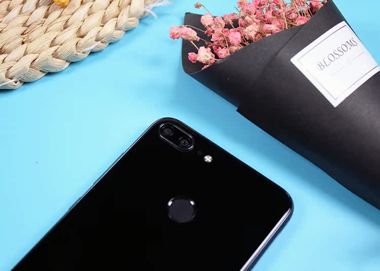 [889 nhân dân tệ] vinh dự / vinh quang vinh quang 9 phiên bản giới trẻ Netcom thẻ kép kép chờ 4G chính hãng