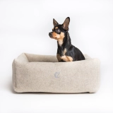 Чистая шерстяная национальная собака, кошачьи и собачьи гнезда