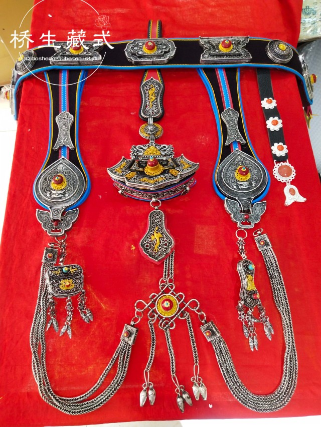 Tibetan dancing wedding Tibetan pendant belt belt chain wallet jewelry set cupronickel silver-plated material does not fade