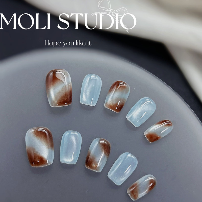 Molinail Ice Blue Amber Autumn and Winter Medium-Short Style Wearable Nails, Super Brightening Nail Art, High-End Nail Stickers, Handmade