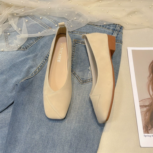 Толстая туфли бобов для женщин 2025 Весна в новом стиле квадратный ток в квадратном ношке французские одиночные туфли для женщин для женщин нежные туфли с бабушкой на низких каблуках