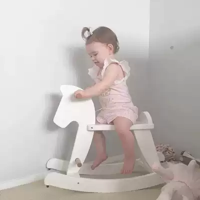 Butter mother ins custom children's solid wood rocking horse detachable toy Trojan horse 6 1 gift birthday gift