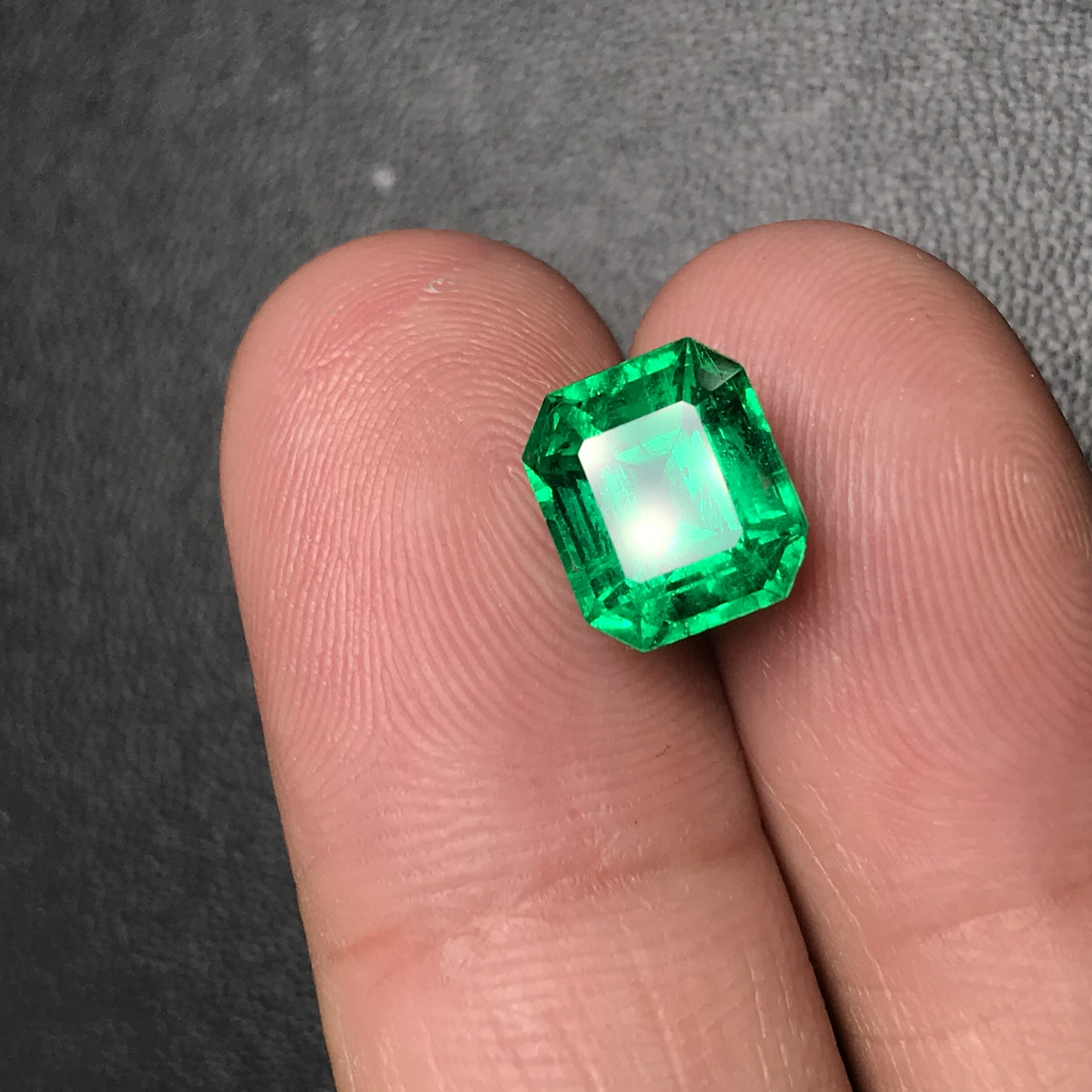 Caiyi jewelry 3 24ct natural Colombian micro-oil Musa emerald bare stone ring pendant color treasure