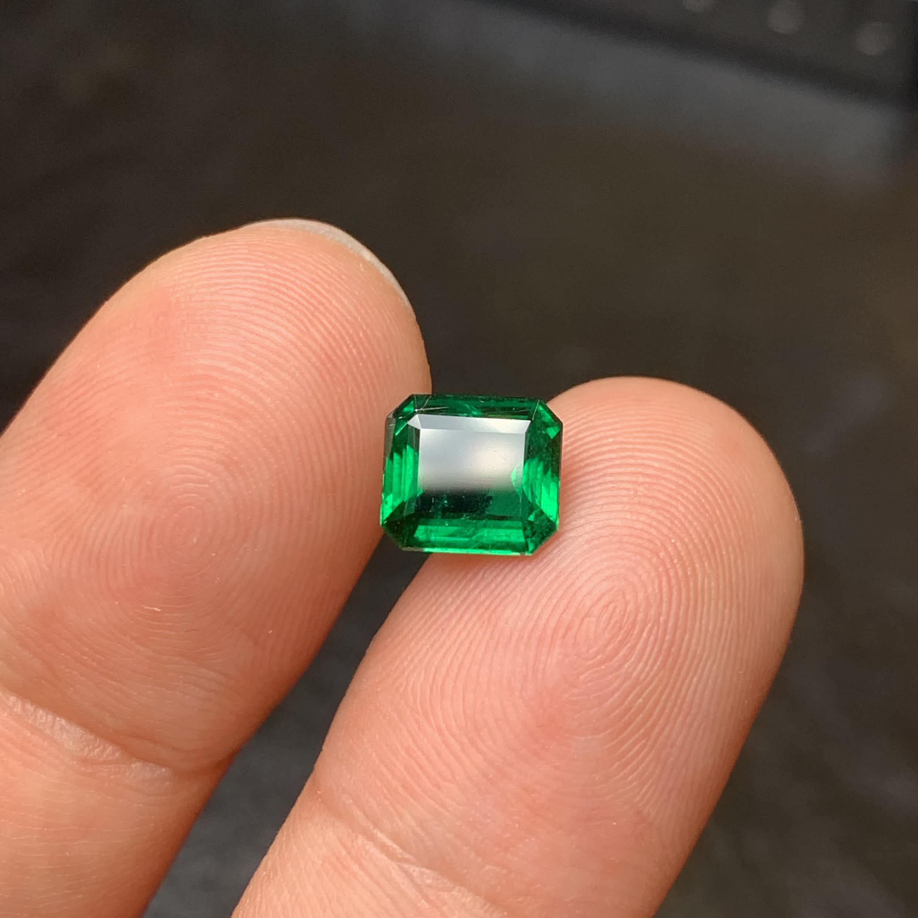 Caiyi jewelry 1 47ct natural Zambian micro oil Wharton green emerald bare stone ring pendant color treasure