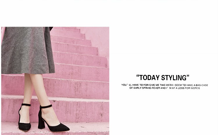 Xia nữ mới sandal một từ khóa Baotou rỗng giày đơn nhọn dày với giày cao gót da lộn màu đen chuyên nghiệp giày thủy triều sandal puma