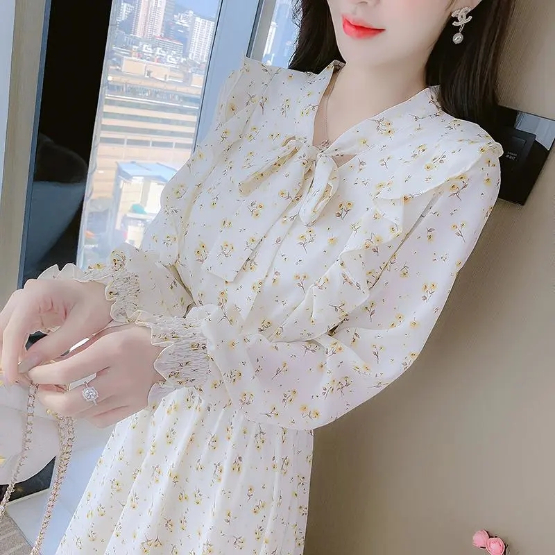 Early Autumn French Ruffled Floral Dress for Women, New Style, Waist-Cinching, Elegant, Bow-Tie Tie, Printed Long Dress