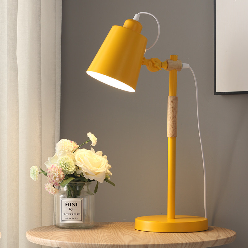 Nordic creative ins small table lamp eye protection bedroom desk college student dormitory bedroom bedside lamp girl plug-in