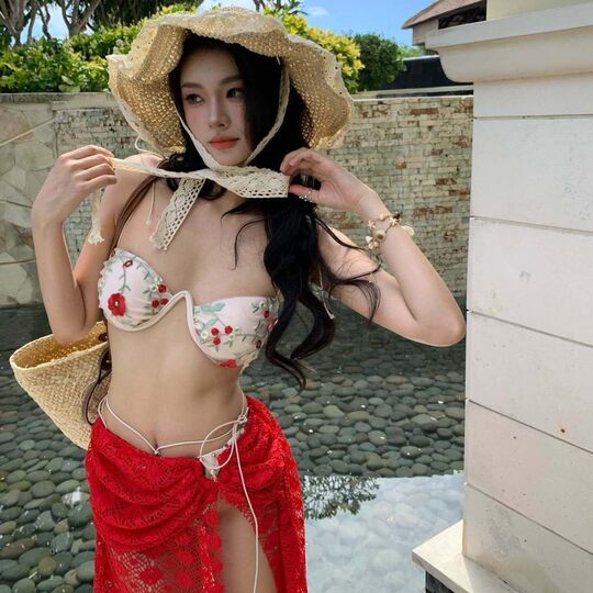 New Style Swimsuit for Women, Skirt-Style Bikini Three-Piece Set, Sexy Hot Girl Pure Desire Style, Small Bust Push-Up Slimming Swimwear